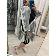 Mod Pleated Satin Top O/S-Tops-The Little Tichel Lady