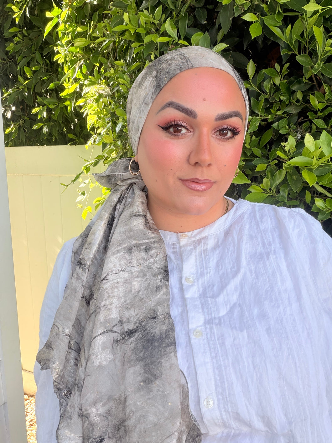 Rinati Lakel - Yom Yom, Luxurious Neutral Sheen