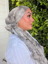 Rinati Lakel - Yom Yom, Luxurious Neutral Sheen