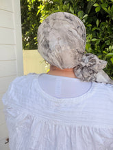 Rinati Lakel - Yom Yom, Luxurious Neutral Sheen