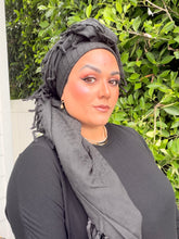 Heritage XL Square Headscarf - Black