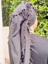 Heritage XL Square Headscarf - Black