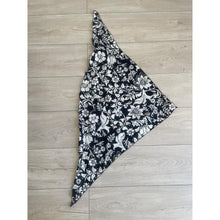 Rinati Lakel Print Cotton Triangle - Floral Print W/O Tassels-Triangle-The Little Tichel Lady