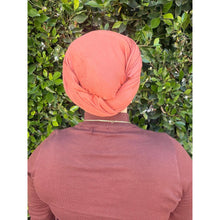 Hodula Bobon, Bobi Band - Small-volumizer-The Little Tichel Lady